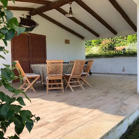 فيلة Villa Baja Sardinia *